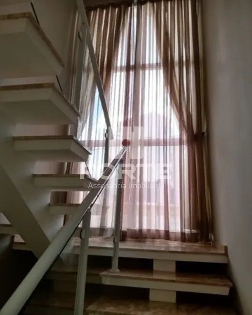 Casa com 3 quartos à venda, 140m2 em Jardim Nathalie, Mogi Das Cruzes - SP - imagem 4 Foto 4 de Casa com 3 quartos à venda, 140m2 em Jardim Nathalie, Mogi Das Cruzes - SP