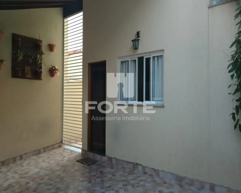 Foto 1 de Casa com 3 quartos à venda, 180m2 em Vila Suissa, Mogi Das Cruzes - SP