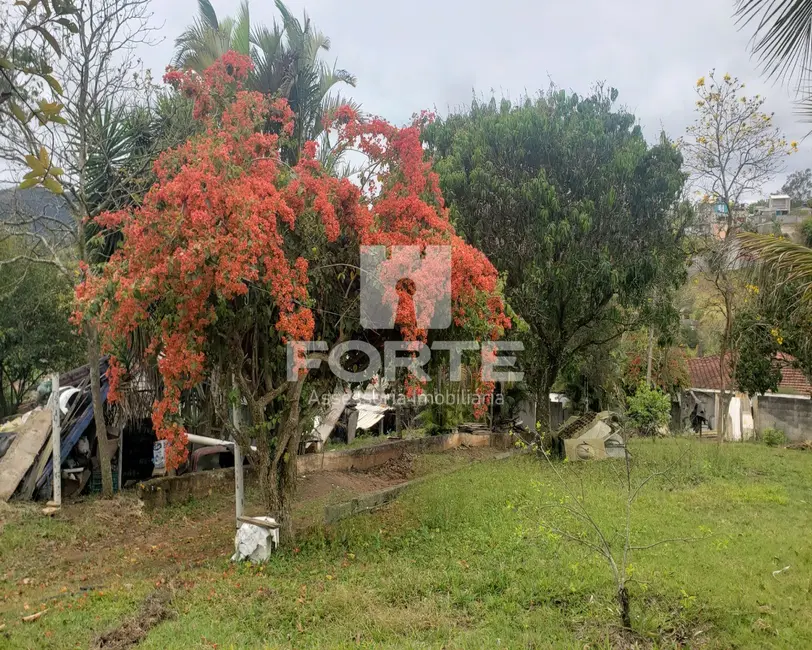 Foto 1 de Terreno / Lote à venda, 800m2 em Chácara Guanabara, Mogi Das Cruzes - SP