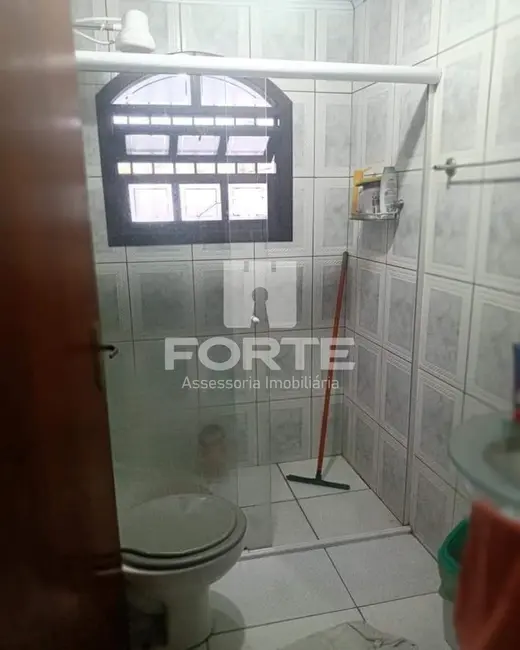 Casa com 3 quartos à venda, 220m2 em Centro, Poa - SP - imagem 4 Foto 4 de Casa com 3 quartos à venda, 220m2 em Centro, Poa - SP