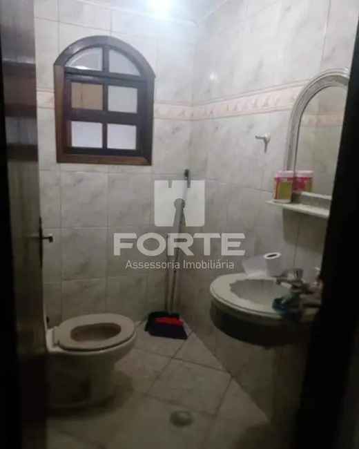 Casa com 3 quartos à venda, 220m2 em Centro, Poa - SP - imagem 8 Foto 8 de Casa com 3 quartos à venda, 220m2 em Centro, Poa - SP