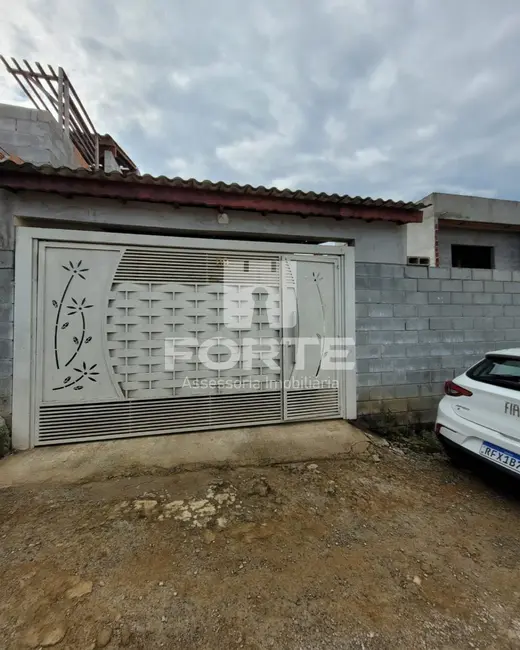 Foto 2 de Casa com 2 quartos à venda, 250m2 em Mogi Das Cruzes - SP