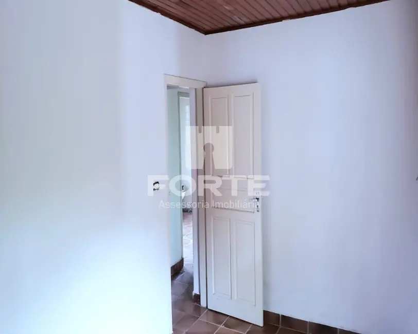 Chácara com 2 quartos à venda, 100m2 em Meu Cantinho, Suzano - SP - imagem 4 Foto 4 de Chácara com 2 quartos à venda, 100m2 em Meu Cantinho, Suzano - SP