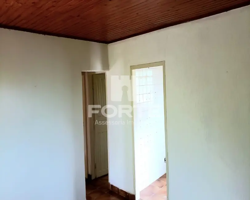 Chácara com 2 quartos à venda, 100m2 em Meu Cantinho, Suzano - SP - imagem 5 Foto 5 de Chácara com 2 quartos à venda, 100m2 em Meu Cantinho, Suzano - SP