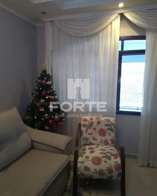 Foto 2 de Casa com 3 quartos à venda, 174m2 em Jardim Juliana, Mogi Das Cruzes - SP