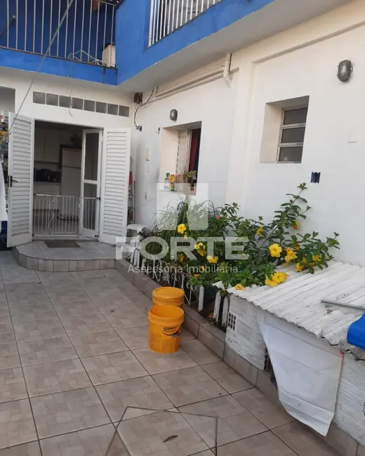 Casa com 2 quartos à venda, 235m2 em Vila Liviero, São Paulo - SP - imagem 3 Foto 3 de Casa com 2 quartos à venda, 235m2 em Vila Liviero, São Paulo - SP