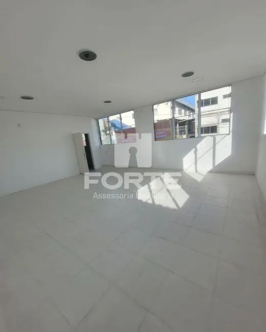 Foto 1 de Sala Comercial à venda e para alugar, 400m2 em Vila Lavínia, Mogi Das Cruzes - SP