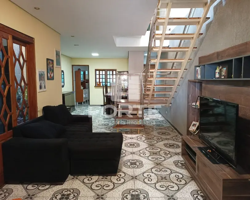 Foto 1 de Casa com 3 quartos à venda, 180m2 em Tanquinho, Ferraz De Vasconcelos - SP