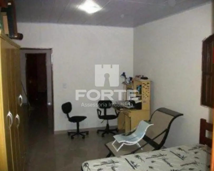 Foto 3 de Casa com 4 quartos à venda, 294m2 em Vila Virgínia, Itaquaquecetuba - SP