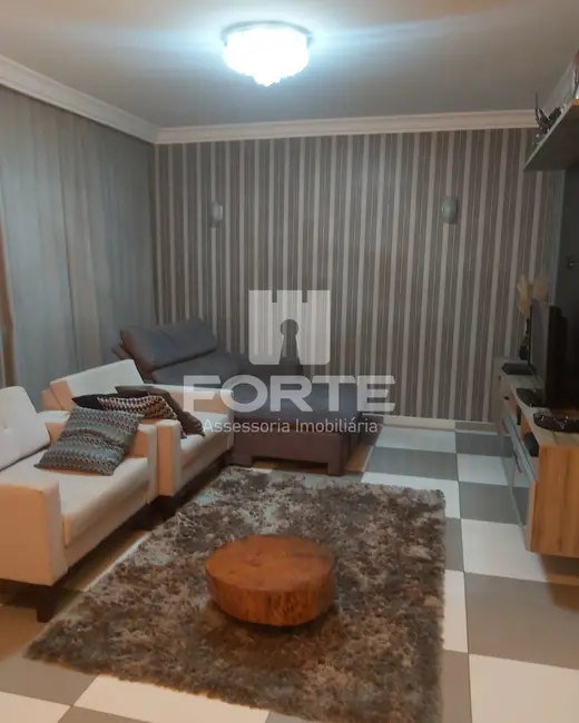 Foto 9 de Casa com 3 quartos à venda, 210m2 em Vila Rei, Mogi Das Cruzes - SP