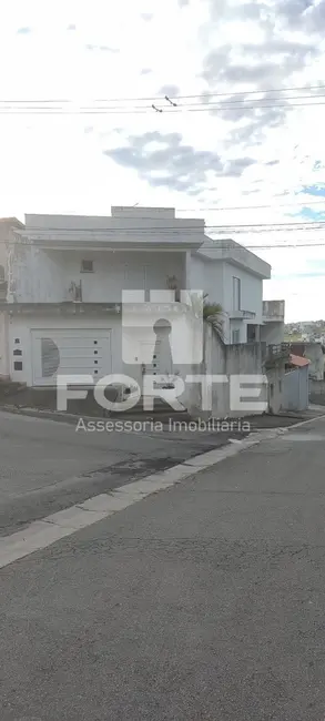 Casa com 3 quartos à venda, 210m2 em Residencial Colinas, Mogi Das Cruzes - SP - imagem 9 Foto 9 de Casa com 3 quartos à venda, 210m2 em Residencial Colinas, Mogi Das Cruzes - SP