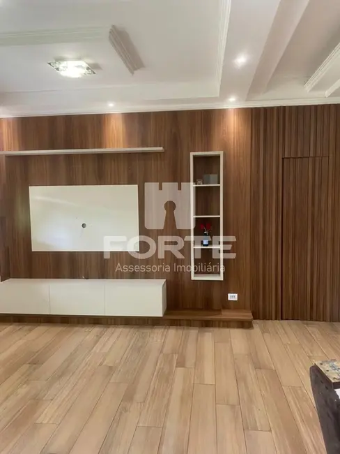 Foto 2 de Casa com 3 quartos à venda, 252m2 em Vila Nova Cintra, Mogi Das Cruzes - SP