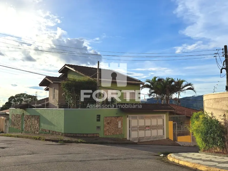 Foto 1 de Casa com 3 quartos à venda, 213m2 em Vila Lavínia, Mogi Das Cruzes - SP