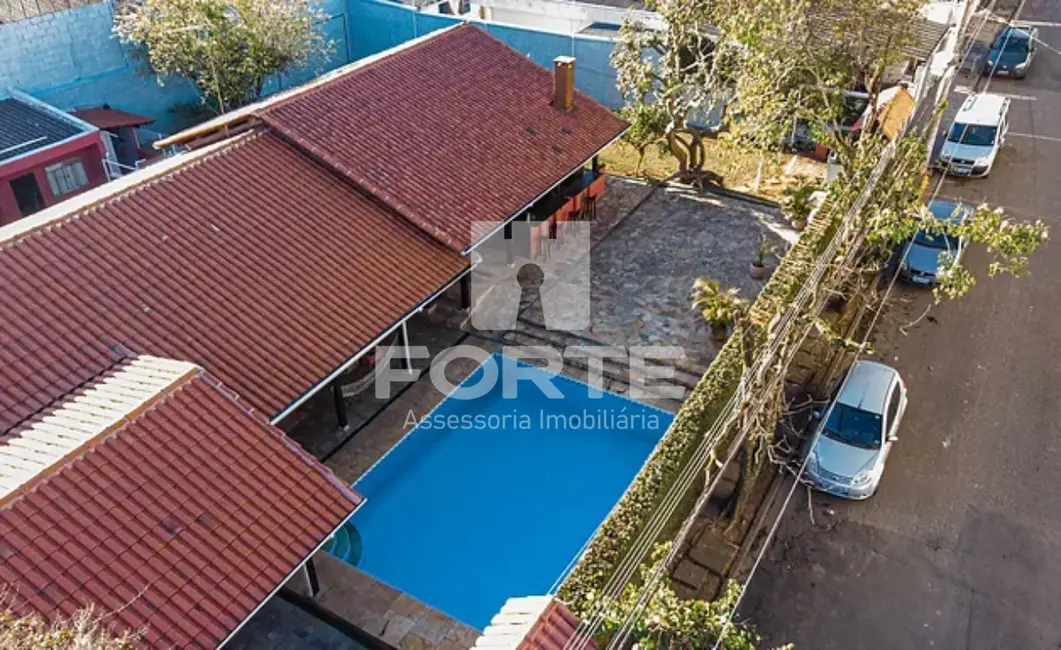 Foto 9 de Chácara com 5 quartos à venda e para alugar, 400m2 em Cézar de Souza, Mogi Das Cruzes - SP