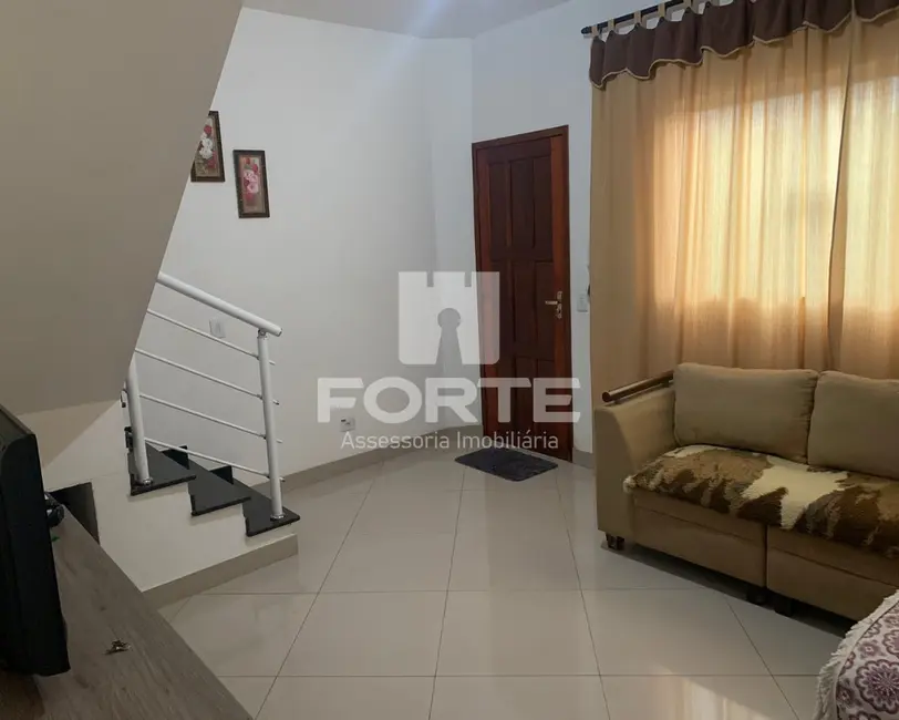 Foto 1 de Casa com 2 quartos à venda, 75m2 em Vila Oliveira, Mogi Das Cruzes - SP
