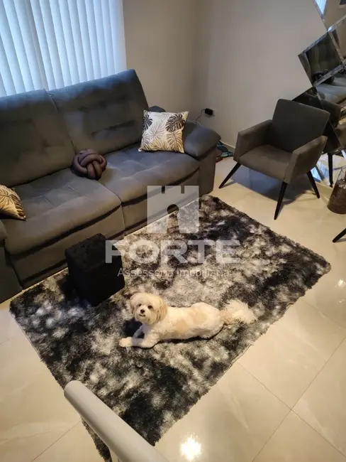 Foto 3 de Casa de Condomínio com 2 quartos à venda, 82m2 em Jardim Layr, Mogi Das Cruzes - SP