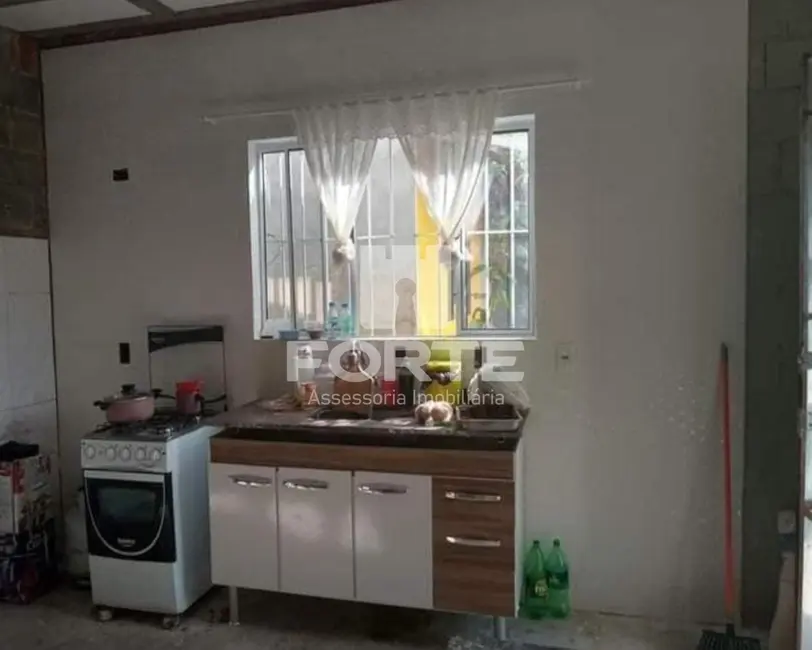 Casa com 2 quartos à venda, 226m2 em Vila São Paulo, Mogi Das Cruzes - SP - imagem 3 Foto 3 de Casa com 2 quartos à venda, 226m2 em Vila São Paulo, Mogi Das Cruzes - SP