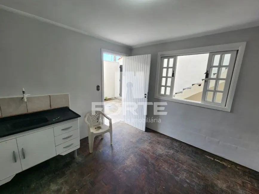 Foto 1 de Casa com 1 quarto para alugar, 40m2 em Vila Oliveira, Mogi Das Cruzes - SP