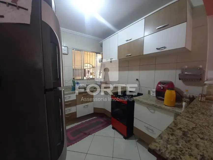 Foto 9 de Casa com 2 quartos à venda, 153m2 em Vila Brasileira, Mogi Das Cruzes - SP