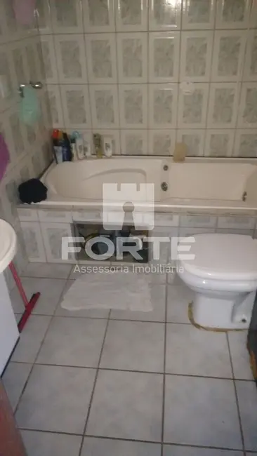 Chácara com 8 quartos à venda, 500m2 em Estância Angelina, Suzano - SP - imagem 8 Foto 8 de Chácara com 8 quartos à venda, 500m2 em Estância Angelina, Suzano - SP
