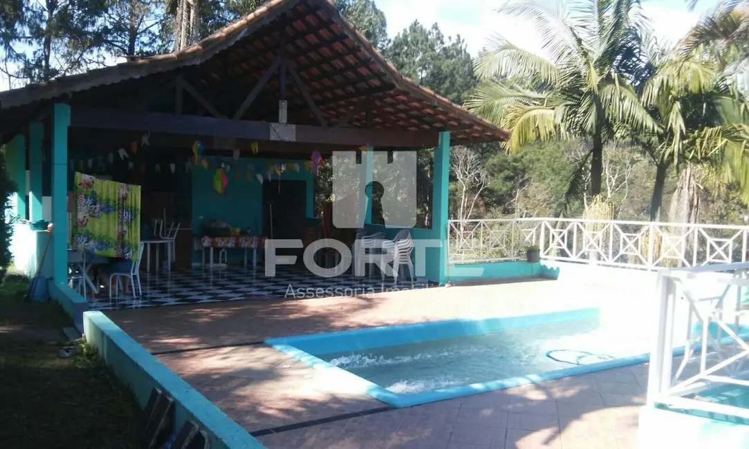 Chácara com 8 quartos à venda, 500m2 em Estância Angelina, Suzano - SP - imagem 9 Foto 9 de Chácara com 8 quartos à venda, 500m2 em Estância Angelina, Suzano - SP