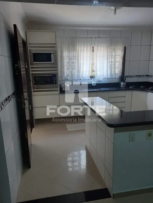 Foto 8 de Casa com 3 quartos à venda, 131m2 em Vila Lavínia, Mogi Das Cruzes - SP