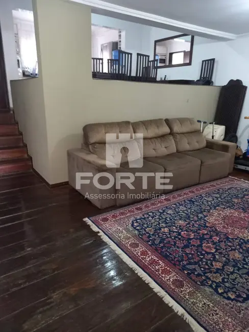 Foto 2 de Casa com 3 quartos à venda, 131m2 em Vila Lavínia, Mogi Das Cruzes - SP