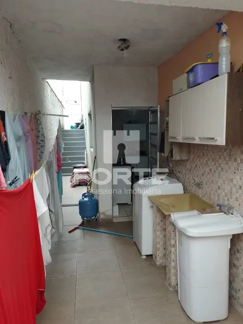 Foto 5 de Casa com 2 quartos à venda, 252m2 em Jardim Universo, Mogi Das Cruzes - SP