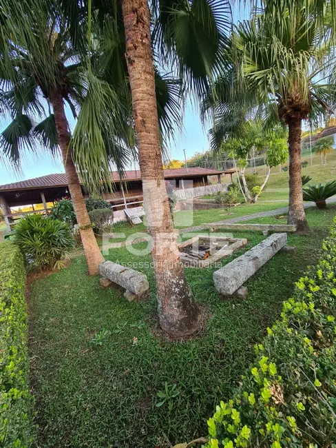Foto 1 de Chácara com 5 quartos para alugar, 3000m2 em Cocuera, Mogi Das Cruzes - SP
