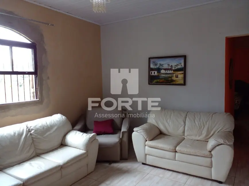 Chácara com 2 quartos à venda, 575m2 em Sao Roque - SP - imagem 4 Foto 4 de Chácara com 2 quartos à venda, 575m2 em Sao Roque - SP