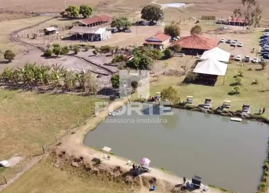 Fazenda / Haras com 3 quartos à venda, 50m2 em Área Rural de Araraquara, Araraquara - SP - imagem 3 Foto 3 de Fazenda / Haras com 3 quartos à venda, 50m2 em Área Rural de Araraquara, Araraquara - SP