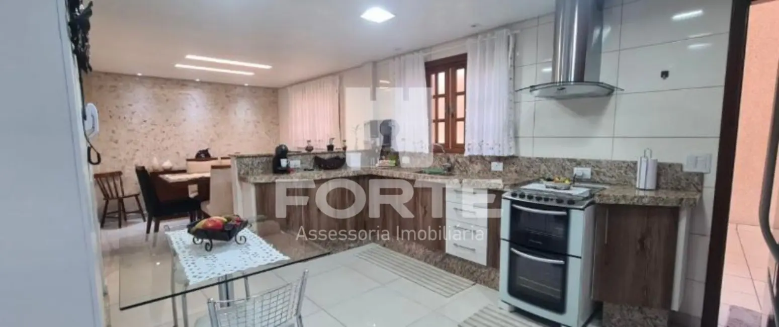 Foto 8 de Casa com 4 quartos à venda, 320m2 em Vila Cecília, Mogi Das Cruzes - SP