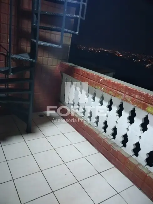 Foto 2 de Casa com 3 quartos à venda, 269m2 em Jardim Dulce, Poa - SP