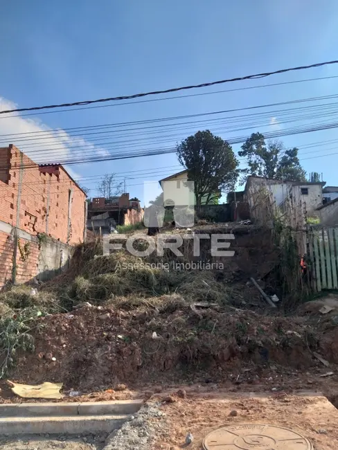 Foto 3 de Terreno / Lote à venda, 150m2 em Jardim Layr, Mogi Das Cruzes - SP