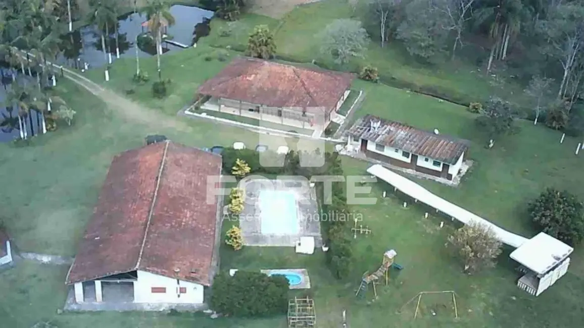 Foto 5 de Chácara com 7 quartos à venda, 370m2 em Quatinga, Mogi Das Cruzes - SP