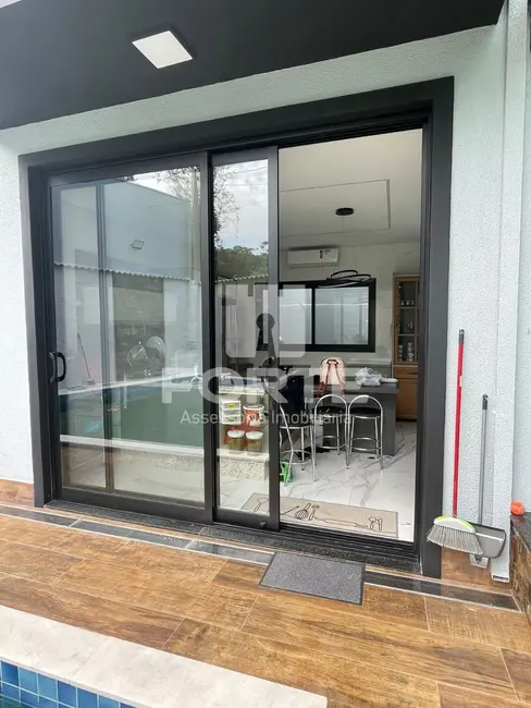 Foto 9 de Casa de Condomínio com 3 quartos à venda, 250m2 em Jundiapeba, Mogi Das Cruzes - SP