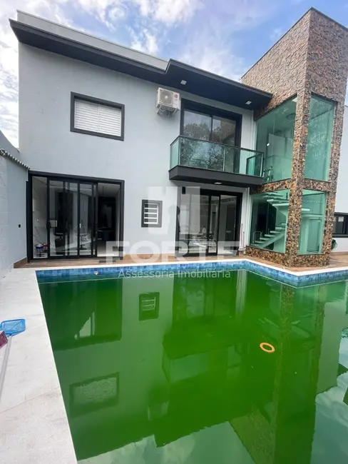Foto 2 de Casa de Condomínio com 3 quartos à venda, 250m2 em Jundiapeba, Mogi Das Cruzes - SP