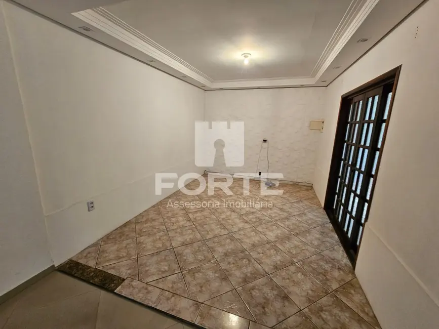 Foto 2 de Casa com 2 quartos à venda, 125m2 em Vila Nova Cintra, Mogi Das Cruzes - SP
