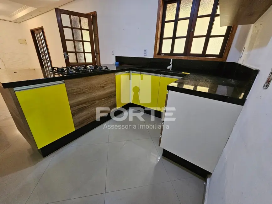 Foto 1 de Casa com 2 quartos à venda, 125m2 em Vila Nova Cintra, Mogi Das Cruzes - SP