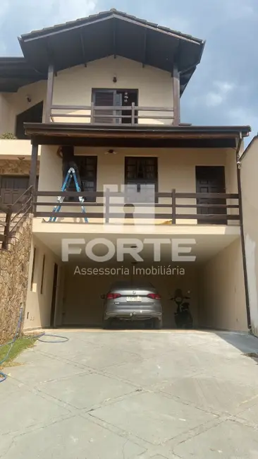 Foto 1 de Casa com 3 quartos à venda, 208m2 em Vila Suissa, Mogi Das Cruzes - SP