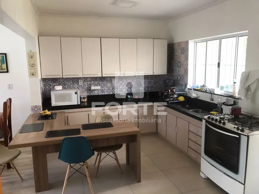 Foto 1 de Casa com 5 quartos à venda, 150m2 em Vila Flávio, Mogi Das Cruzes - SP