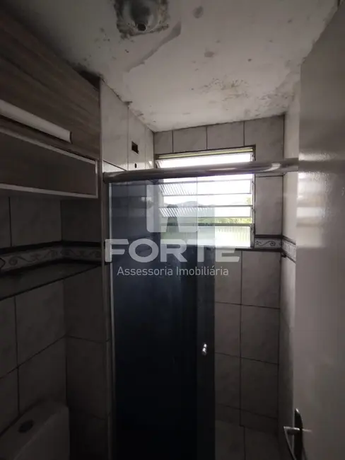 Foto 2 de Apartamento com 2 quartos para alugar, 44m2 em Jardim Marica, Mogi Das Cruzes - SP