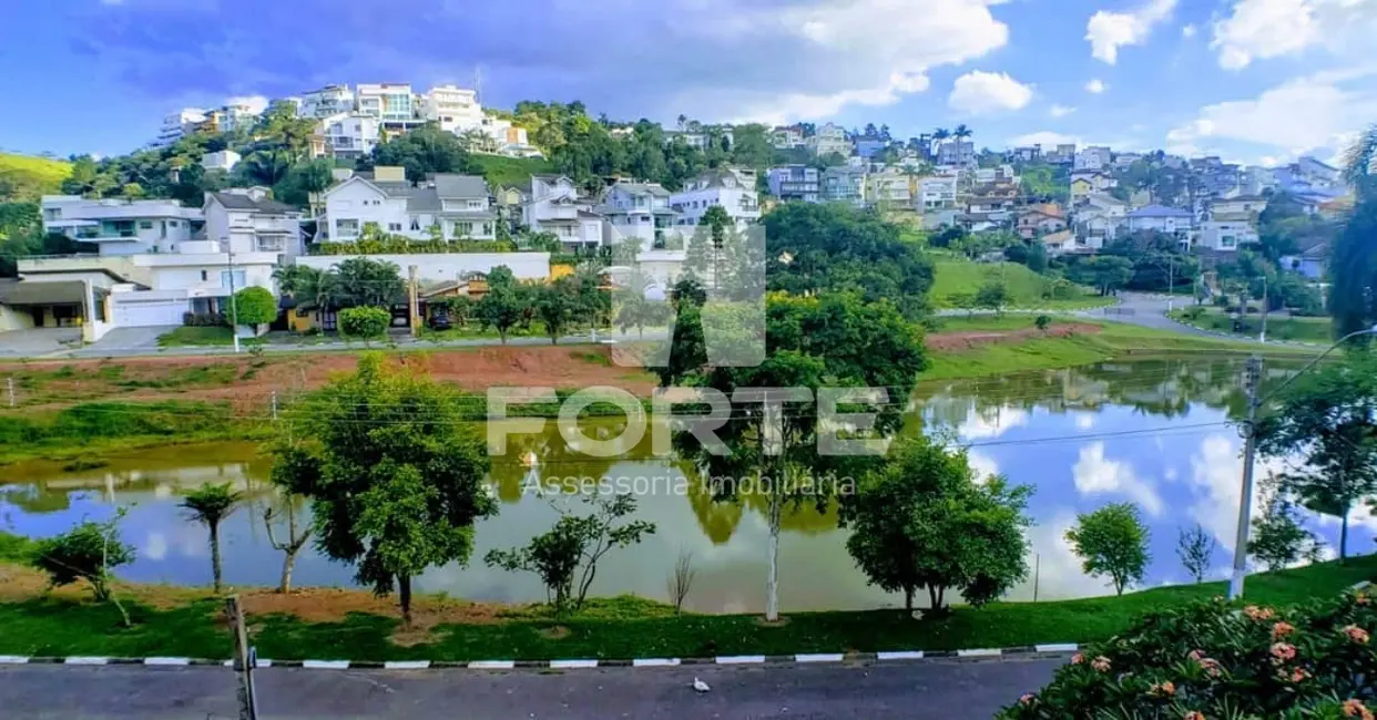 Foto 1 de Terreno / Lote à venda, 513m2 em Caputera, Aruja - SP