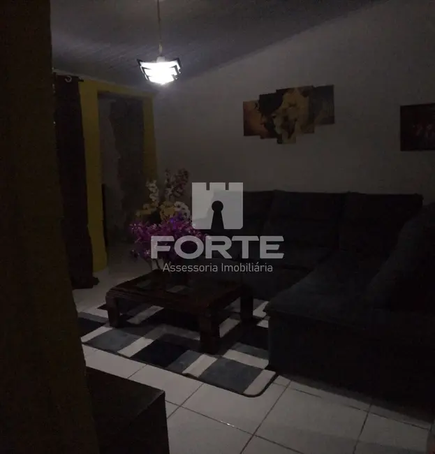 Foto 4 de Casa com 3 quartos à venda, 250m2 em Jardim Aeroporto III, Mogi Das Cruzes - SP