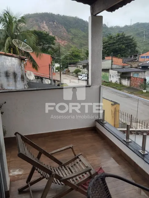 Foto 2 de Casa com 3 quartos para alugar, 180m2 em Jaraguazinho, Caraguatatuba - SP