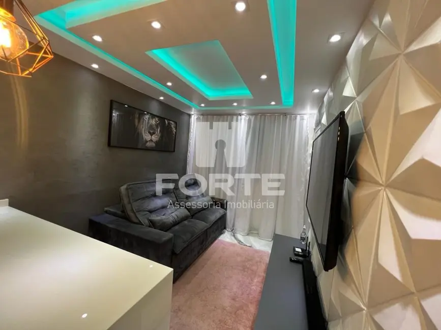 Foto 2 de Casa de Condomínio com 1 quarto à venda, 55m2 em Jardim Layr, Mogi Das Cruzes - SP