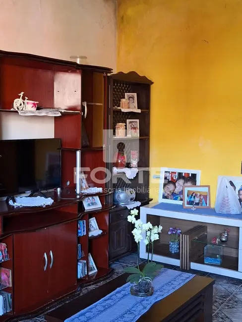 Casa com 3 quartos à venda, 190m2 em Jardim São José, Suzano - SP - imagem 8 Foto 8 de Casa com 3 quartos à venda, 190m2 em Jardim São José, Suzano - SP