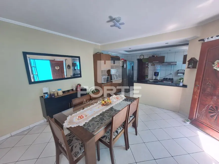 Foto 6 de Casa com 3 quartos à venda, 248m2 em Cézar de Souza, Mogi Das Cruzes - SP