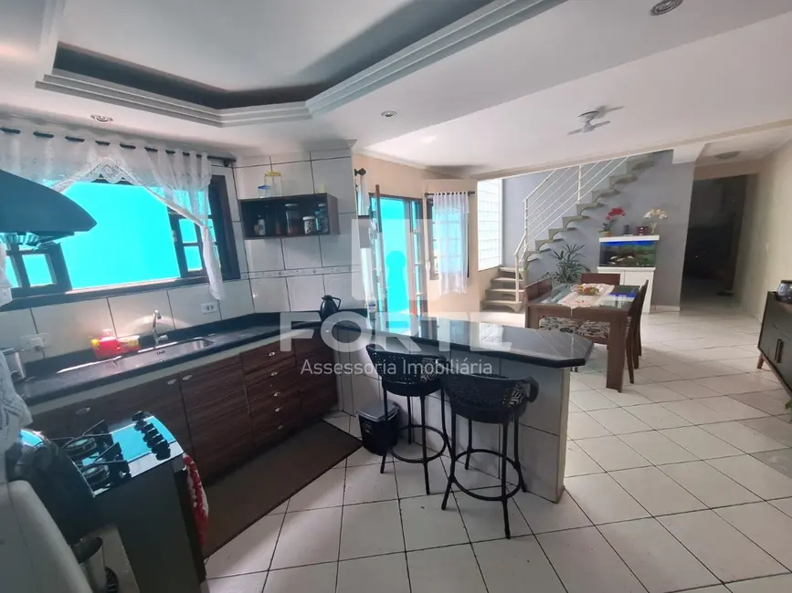 Foto 9 de Casa com 3 quartos à venda, 248m2 em Cézar de Souza, Mogi Das Cruzes - SP