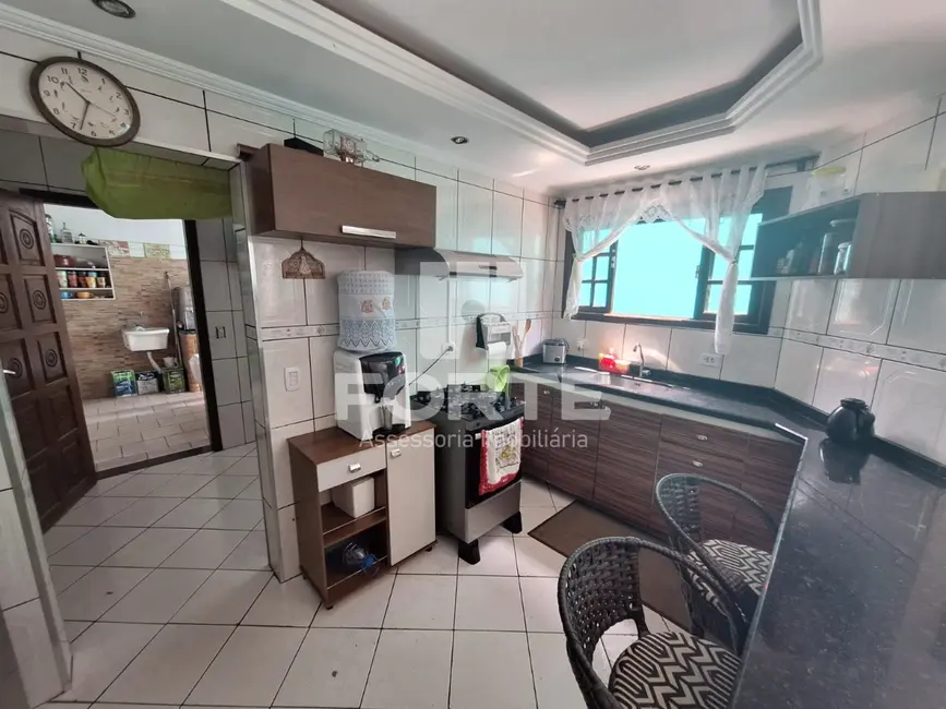 Foto 8 de Casa com 3 quartos à venda, 248m2 em Cézar de Souza, Mogi Das Cruzes - SP